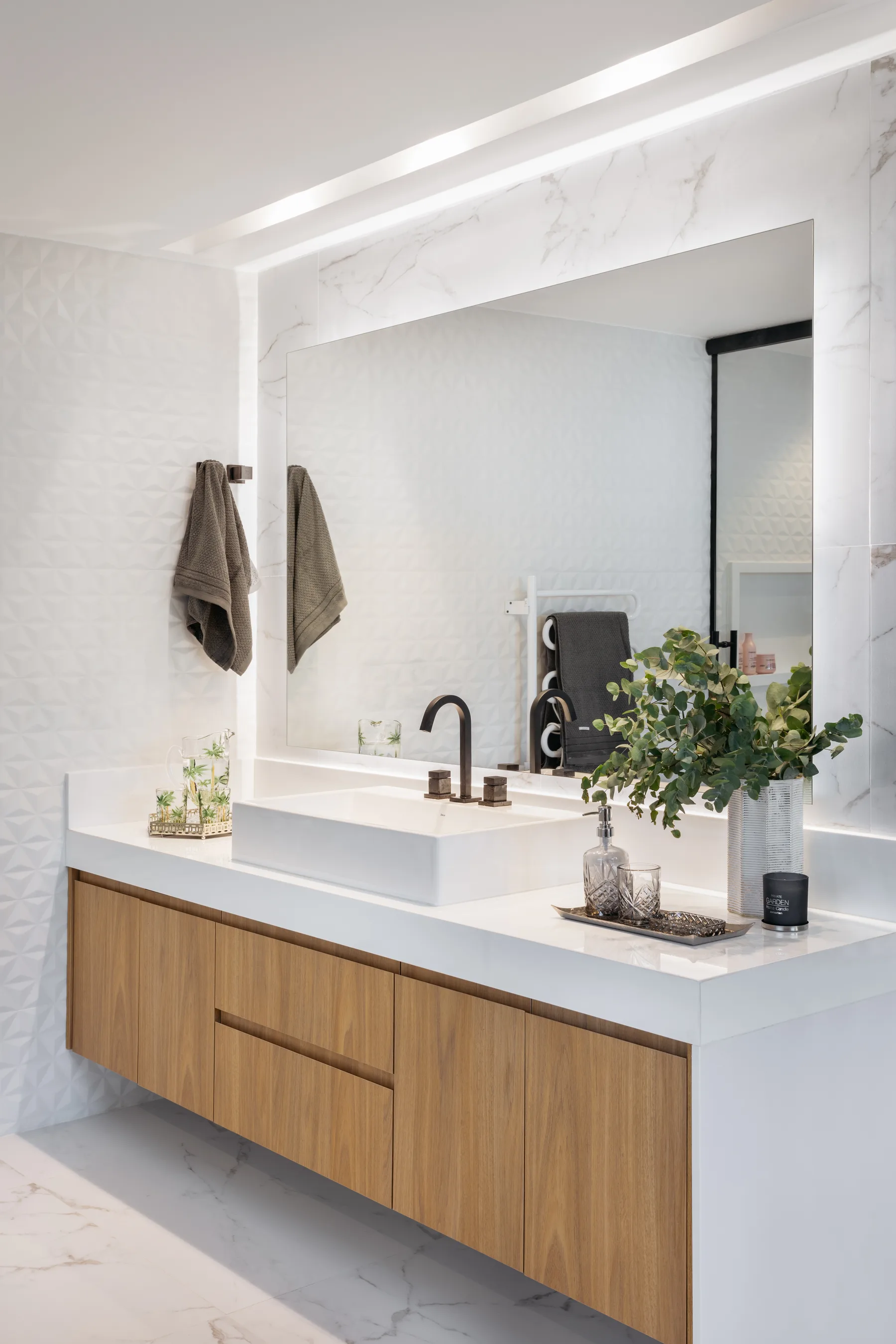 HOME IT, Coral Gables, Miami, Florida detail 17