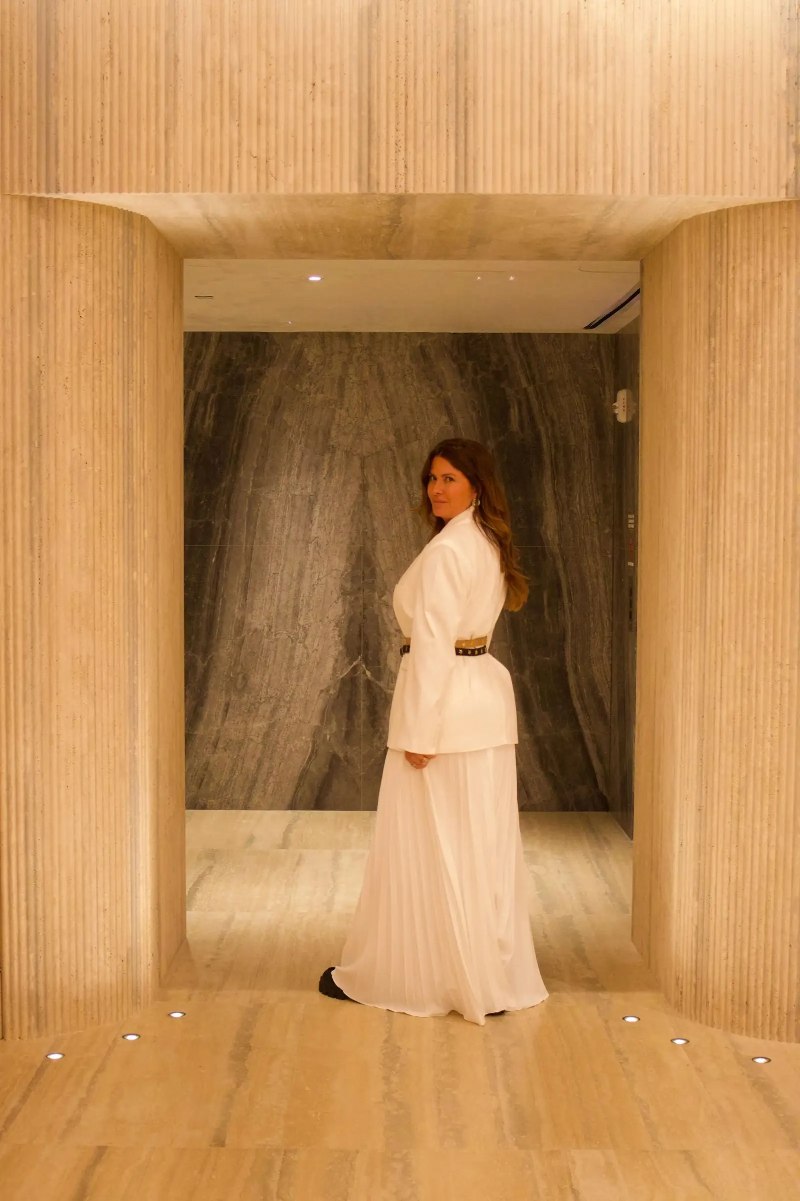 Choosing the Right Tiles in Miami Interior Design: Flooring, Well-Being and Timeless Elegance.